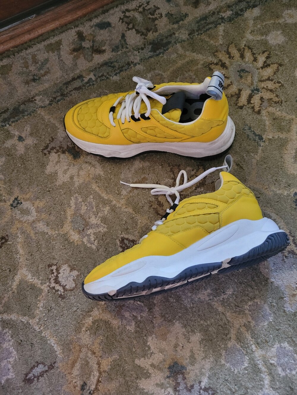 P448 Yellow Honeycomb Luke Italian Leather Sneakers